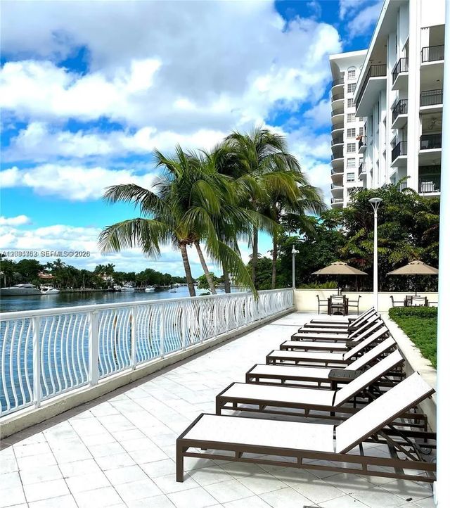 5 of 14 - 5600 E Collins Avenue #5b, Miami Beach, FL