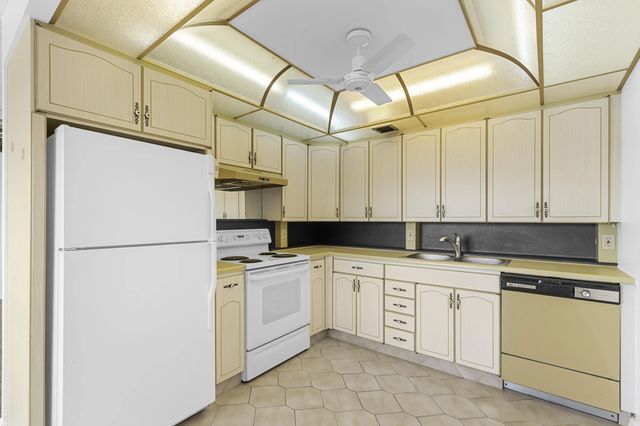 5 of 66 - 4062 Oakridge F #4062, Deerfield Beach, FL