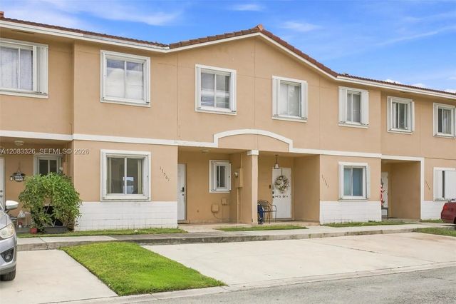 3 of 42 - 17561 Sw 140th Court, Miami, FL