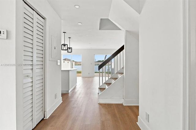 5 of 42 - 17561 Sw 140th Court, Miami, FL