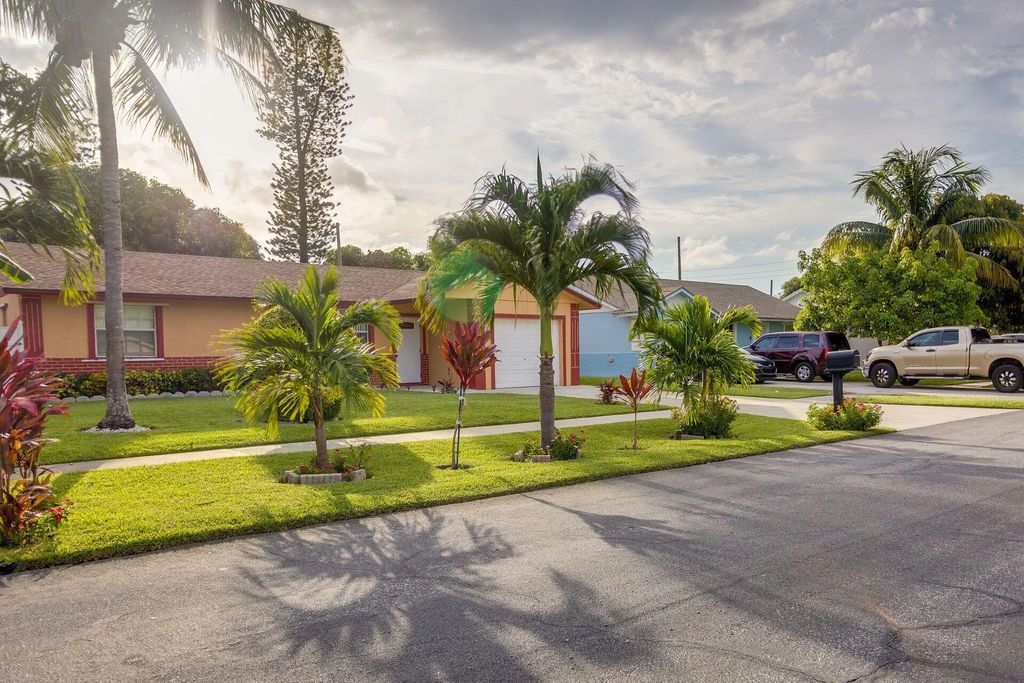 2861 Ne 5th Court #a, Boynton Beach