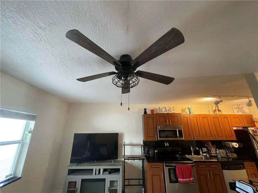 1470 N Dixie Highway #3, Fort Lauderdale