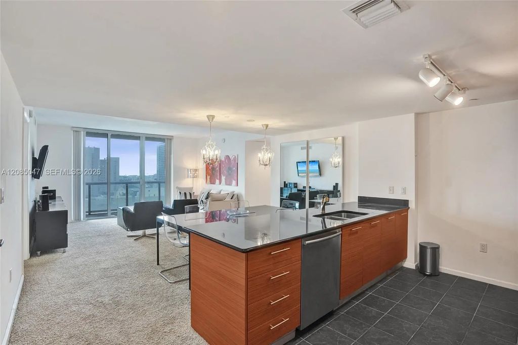 50 Biscayne Boulevard #2801, Miami
