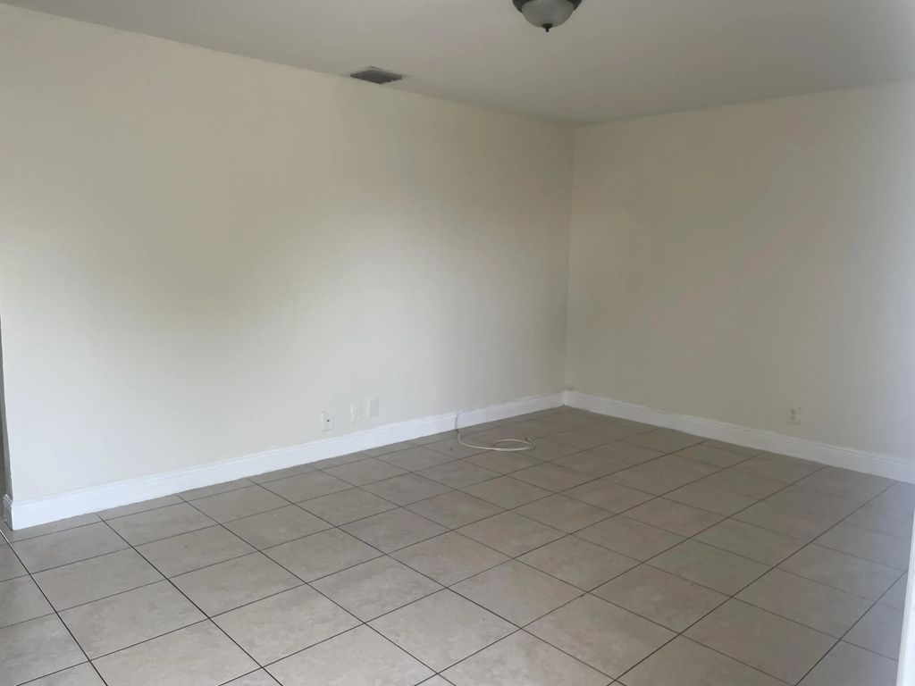 2830 Avenue S #d1, Riviera Beach