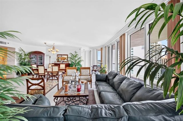 5 of 25 - 7000 Island Boulevard #2406, Aventura, FL