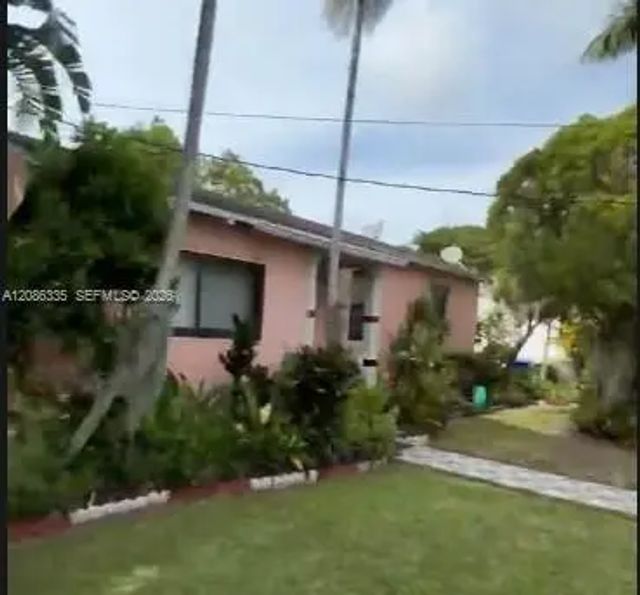 1831 Nw 51st Street, Miami