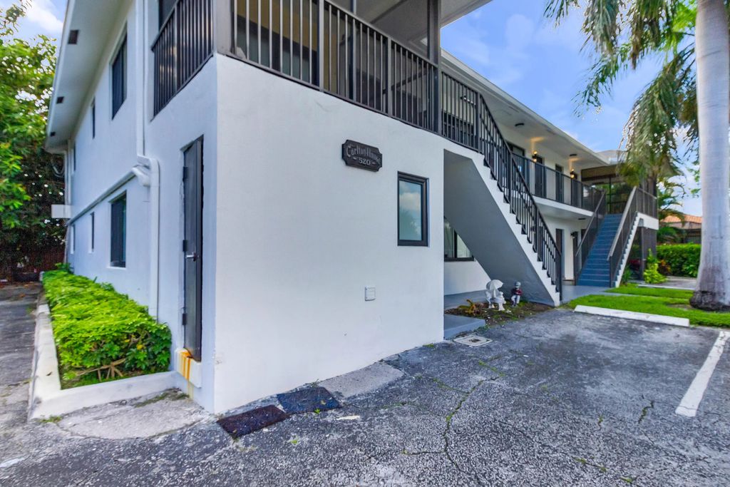520 Ne 45th Street #3, Boca Raton