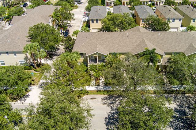 3 of 44 - 2124 Se Grand Drive, Port St. Lucie, FL
