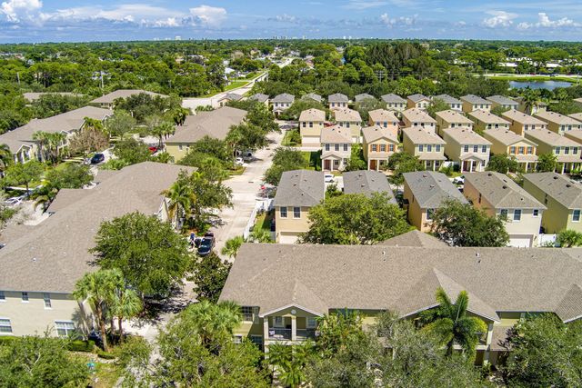 5 of 44 - 2124 Se Grand Drive, Port St. Lucie, FL