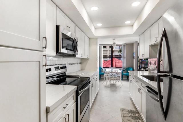 4 of 28 - 5480 N Ocean Drive #a1d, Singer Island, FL