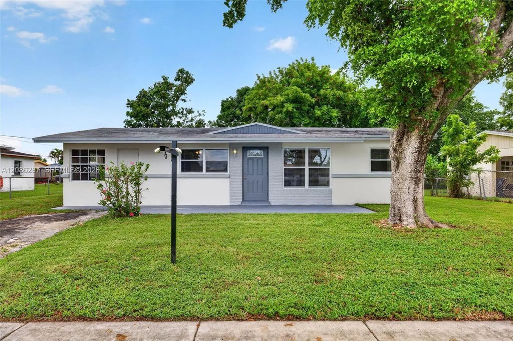2831 Nw 23rd Street, Fort Lauderdale