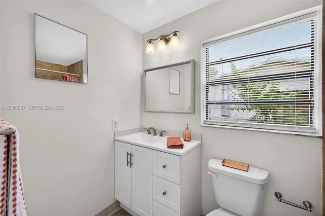 5 of 25 - 2831 Nw 23rd Street, Fort Lauderdale, FL