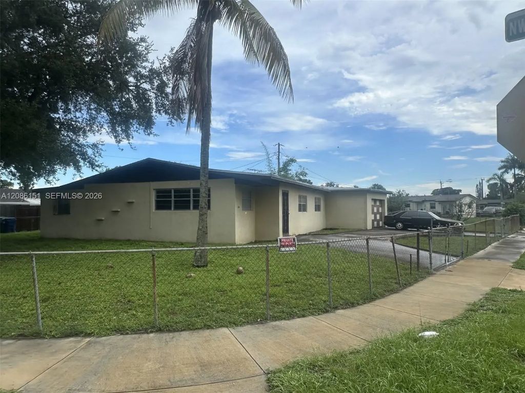 3370 Nw 210th Terrace, Miami Gardens