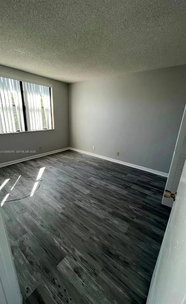 5 of 17 - 706 Executive Center Drive #34, West Palm Beach, FL