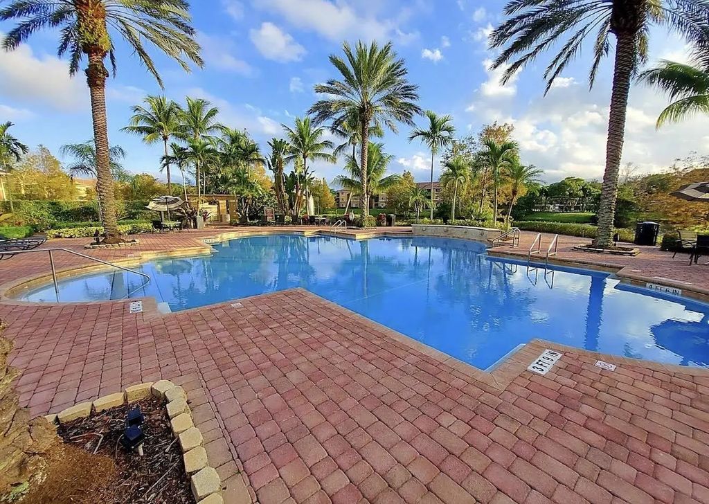 3817 Nw Mediterranean Lane #208, Jensen Beach