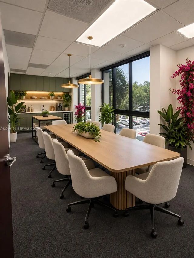 3 of 7 - 790 Nw 107th Avenue #302, Miami, FL