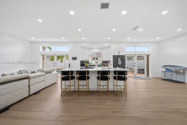 3 of 19 - 19174 Nw 23rd Place, Pembroke Pines, FL