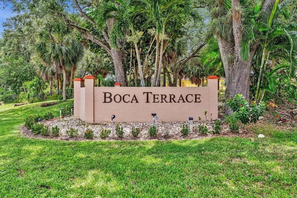 848 Sw 9th Street Circle #203, Boca Raton