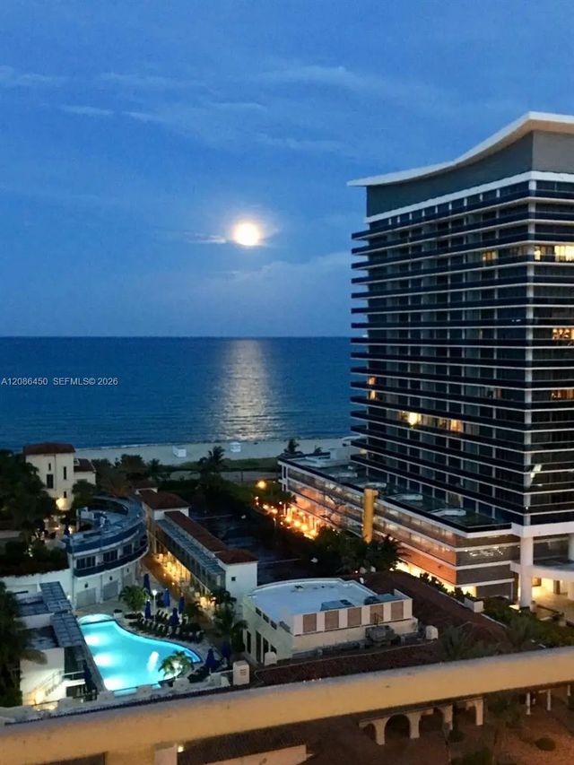3 of 23 - 5900 Collins Avenue #1606, Miami Beach, FL