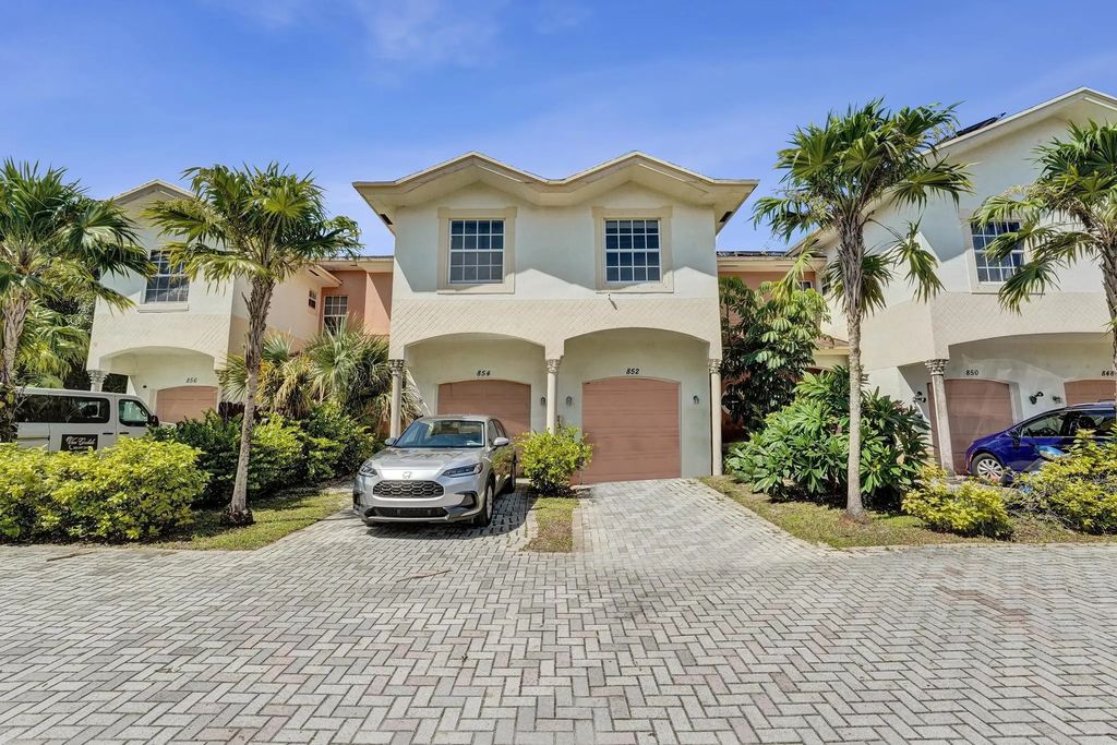 852 Nw 9th Street, Hallandale Beach