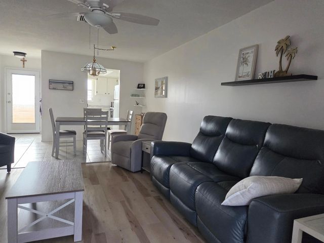 3 of 28 - 2867 Ashley Drive W #c, West Palm Beach, FL