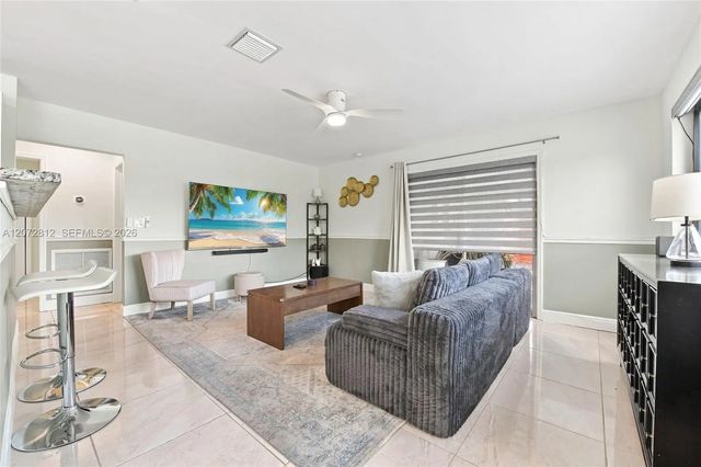 5 of 65 - 2616 Ne 6th Avenue, Wilton Manors, FL