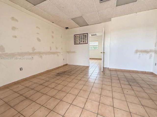 3 of 7 - 493 Nw 27th Avenue, Miami, FL