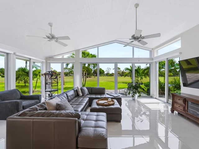 12920 Touchstone Place, Palm Beach Gardens