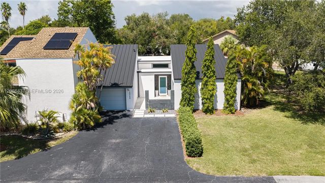 3 of 37 - 20288 Sw 85th Avenue, Cutler Bay, FL