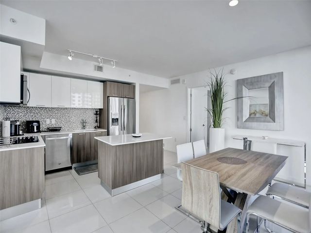 4 of 53 - 5252 Nw 85th Avenue #401, Doral, FL