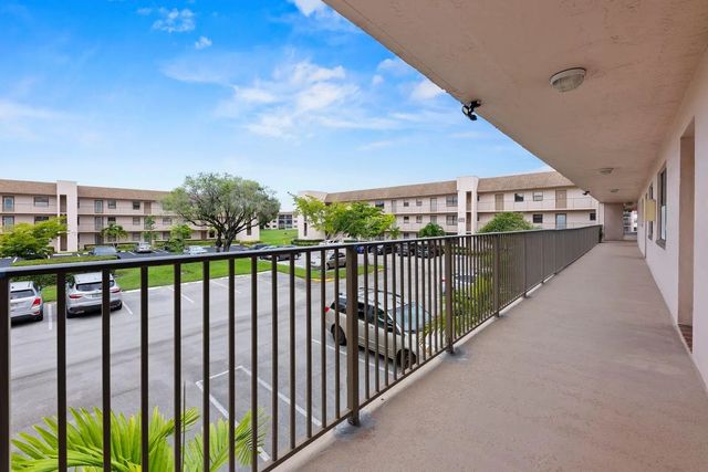 4 of 19 - 10442 Sunrise Lakes Boulevard #212, Sunrise, FL