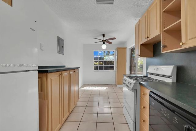 3 of 26 - 10780 Nw 29th Court, Sunrise, FL