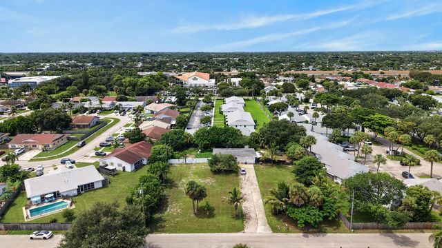 3 of 5 - 9179 Sunrise Drive, West Palm Beach, FL