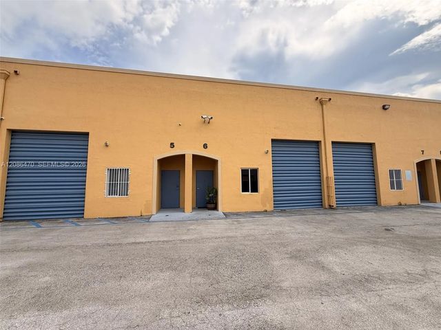 5 of 17 - 8060 W 23rd Avenue #6, Hialeah, FL