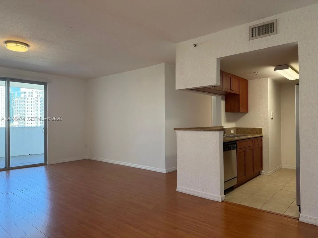 36 Nw 6th Avenue #908, Miami