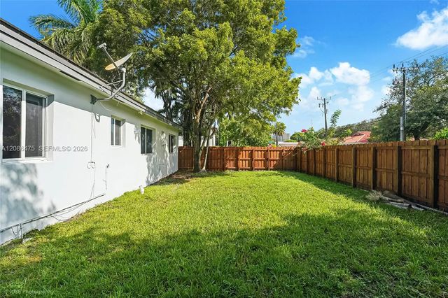 5 of 22 - 101 Palmetto Drive, Miami Springs, FL