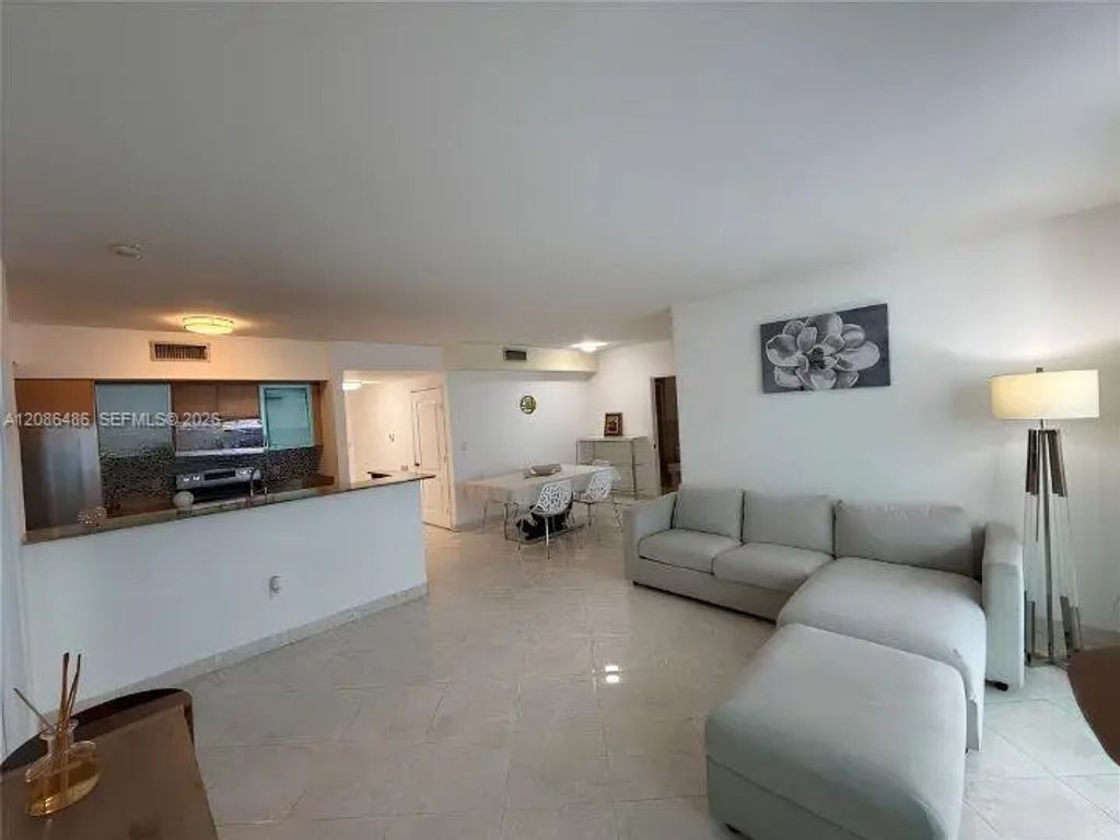 17555 Atlantic Boulevard #1103, Sunny Isles Beach