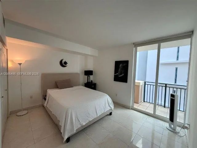 5 of 9 - 17555 Atlantic Boulevard #1103, Sunny Isles Beach, FL