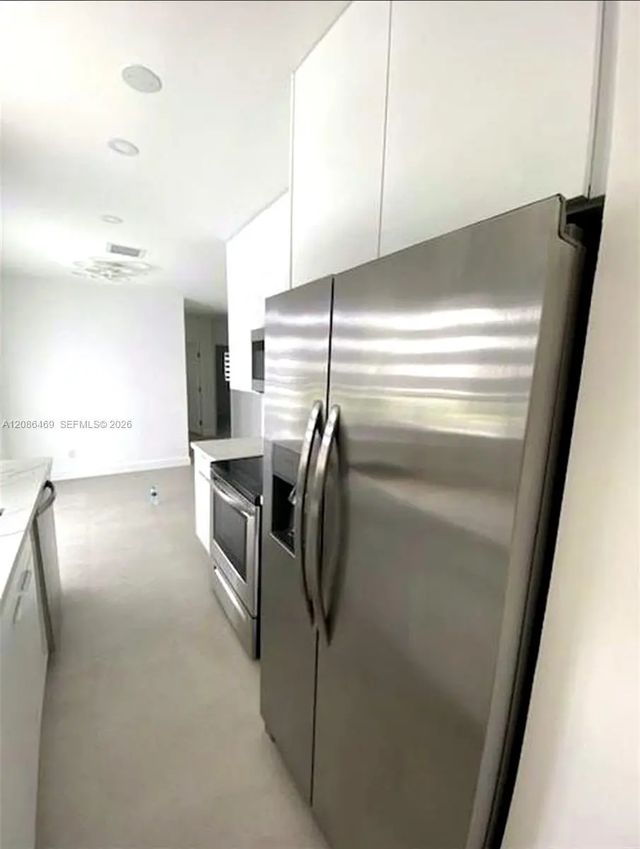 5 of 12 - 5431 W 8th Court, Hialeah, FL