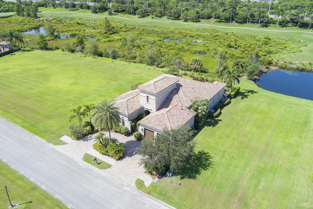 138 Se Via San Marino, Port St. Lucie