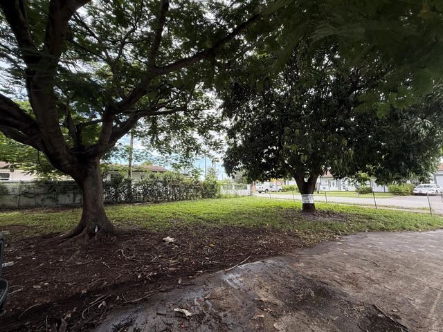 3 of 16 - 1628 Nw 154th Street, Miami Gardens, FL