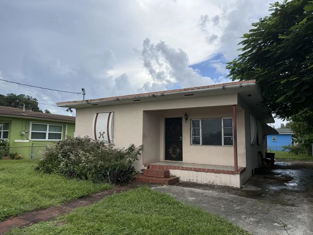 4 of 16 - 1628 Nw 154th Street, Miami Gardens, FL