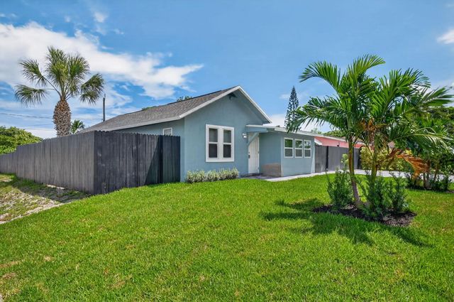 2 of 94 - 1002 S B Street, Lake Worth Beach, FL