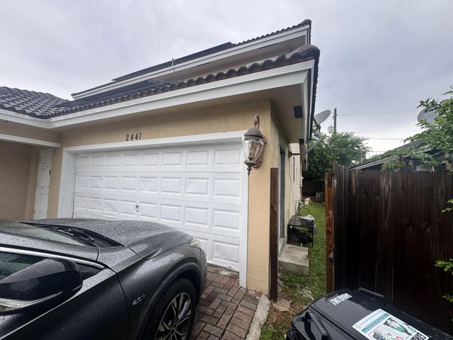 3 of 17 - 2441 Nw 14th Court, Fort Lauderdale, FL