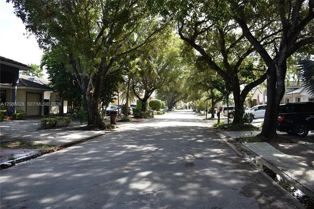 9029 Nw 152nd Lane, Miami Lakes