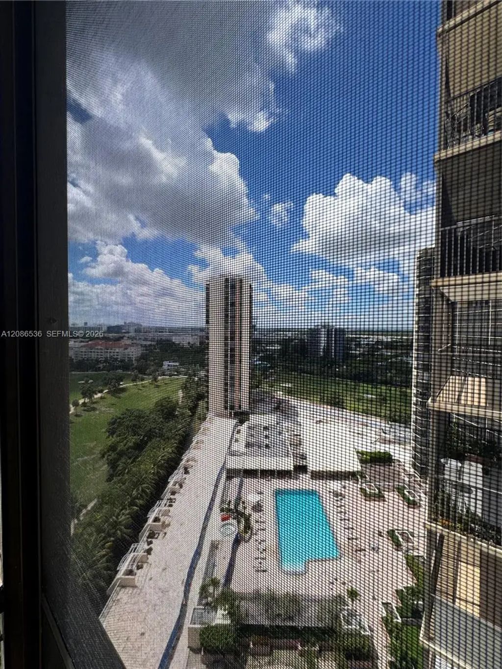 20379 W Country Club Drive #1937, Aventura