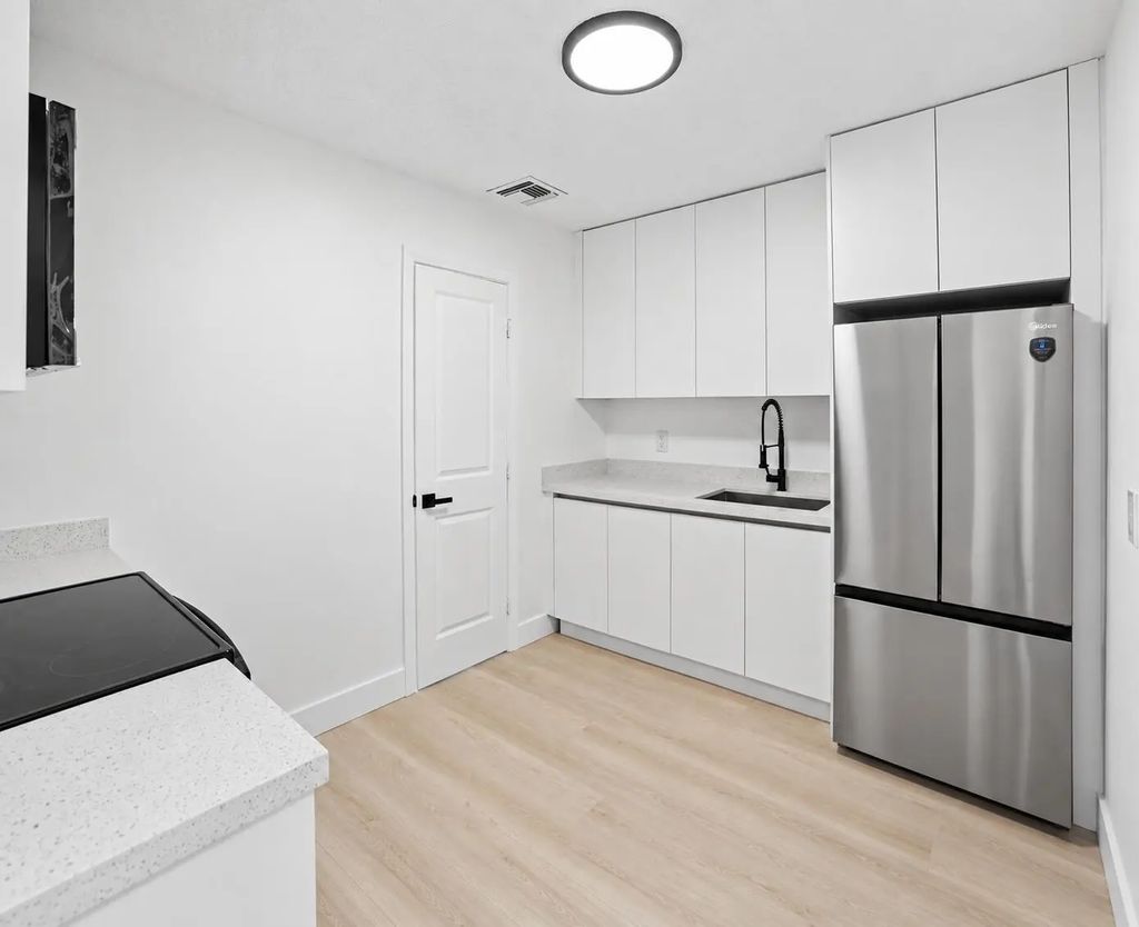 801 Nw 105th Street ##10500, Miami