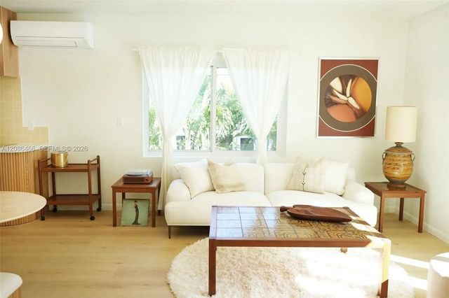 2 of 57 - 2904 N Ocean Boulevard #1-4, Fort Lauderdale, FL