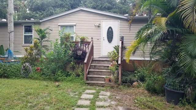 6964 E Center Street, Okeechobee