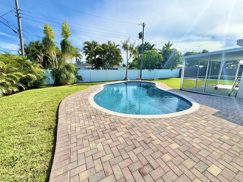 470 Ne 45th Street, Boca Raton